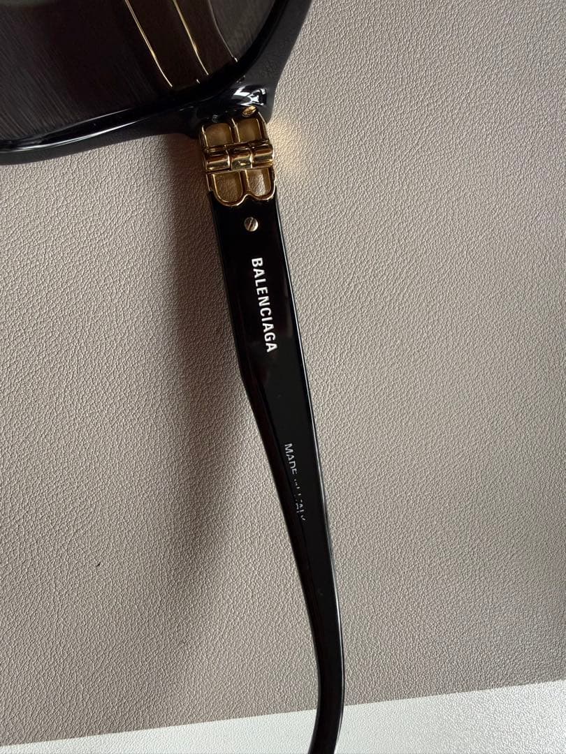 BALENCIAGA バレンシアガ サングラス 【ケース付き】