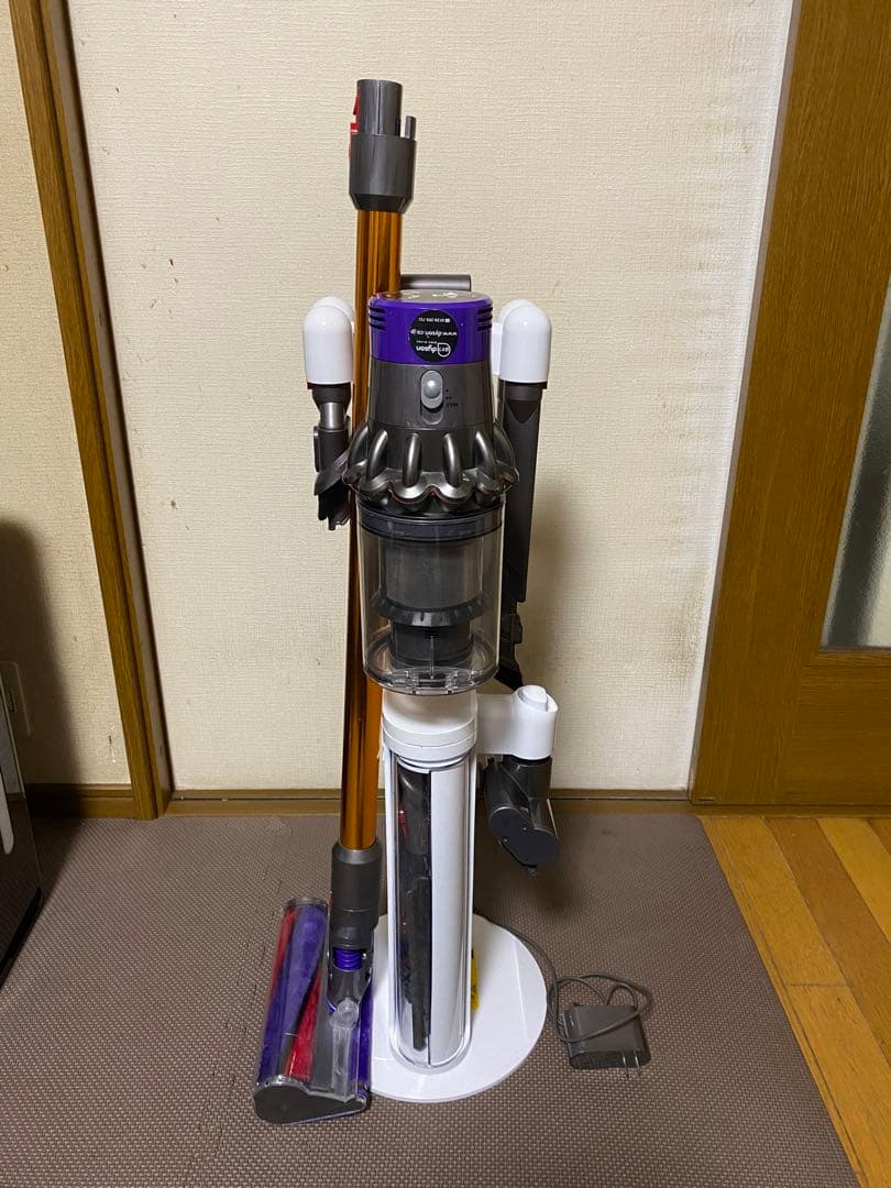 ダイソン V10 sv12 フロアドッグ付　分解洗浄済み