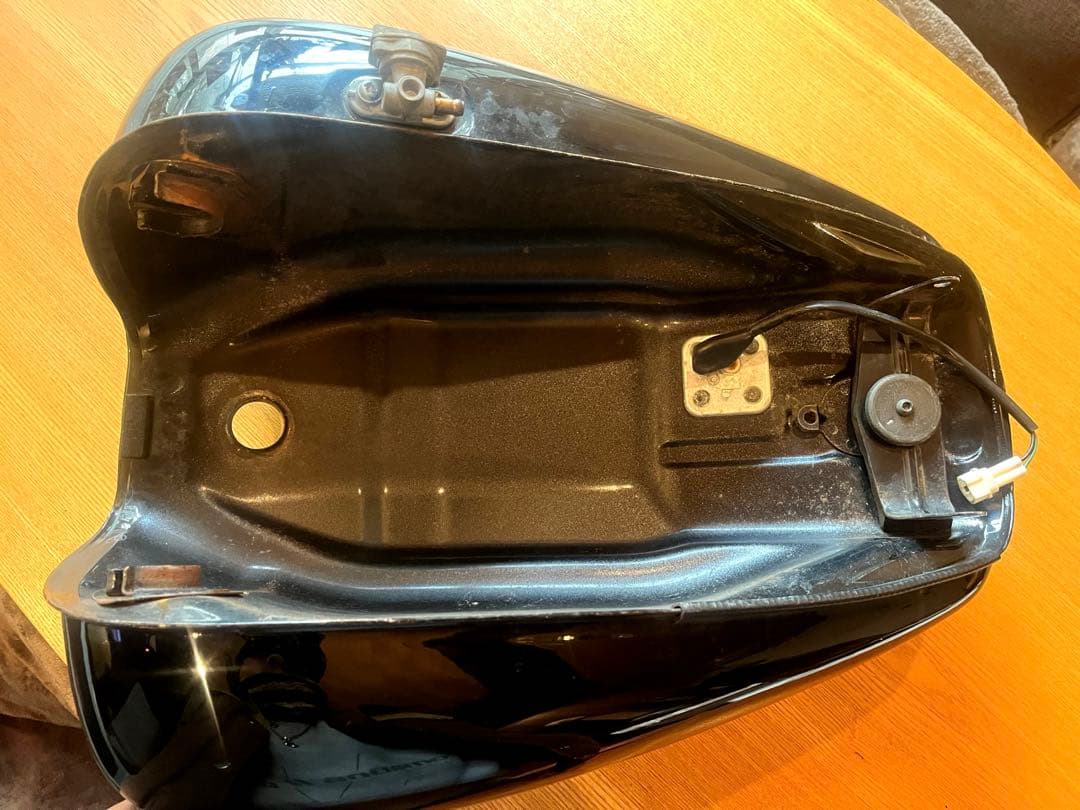 美品　ドラックスター400純正タンク後期VHO1J コック　センサー付き