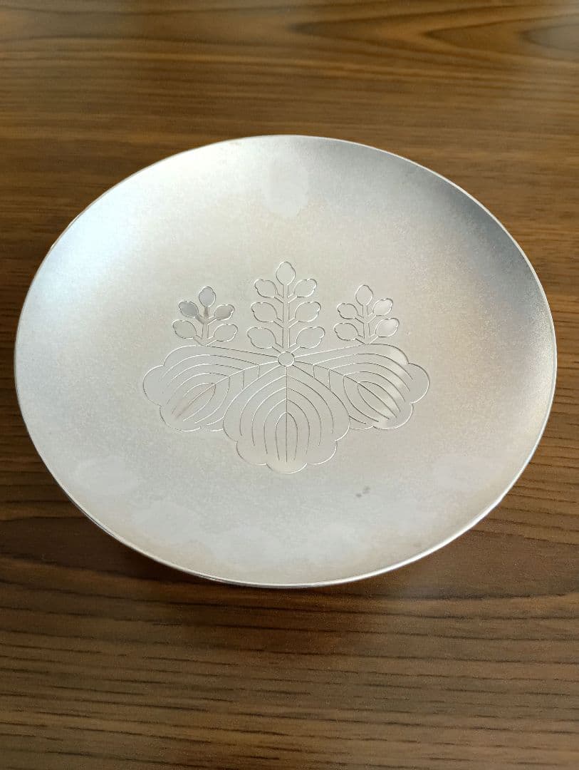 銀盃純銀　内閣総理大臣贈　177.5g 箱付