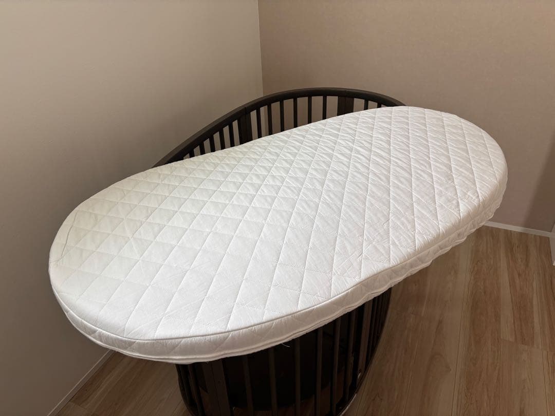 ストッケ/スリーピー/ベビーベッドv2 定価9万9千円