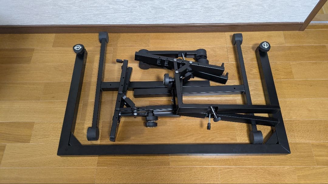 【最終価格】K&M キーボードスタンド Omega 3段(オマケ付)