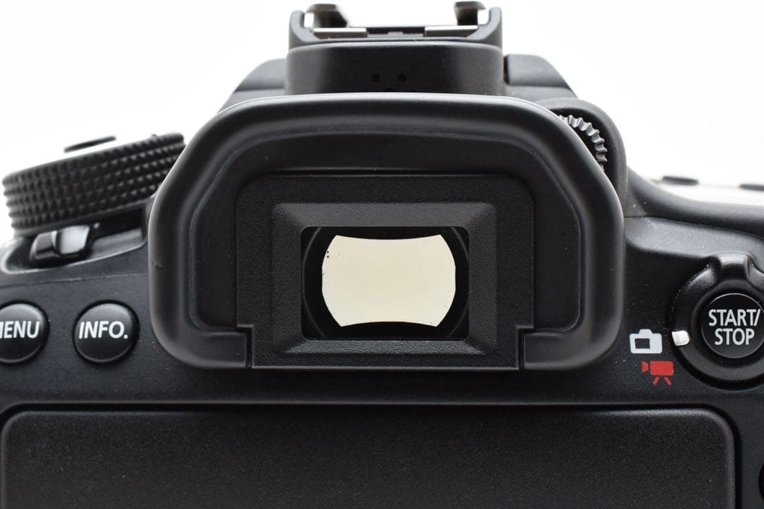 一眼レフカメラCanon EOS 80D標準レンズセット☆EF35-80mm