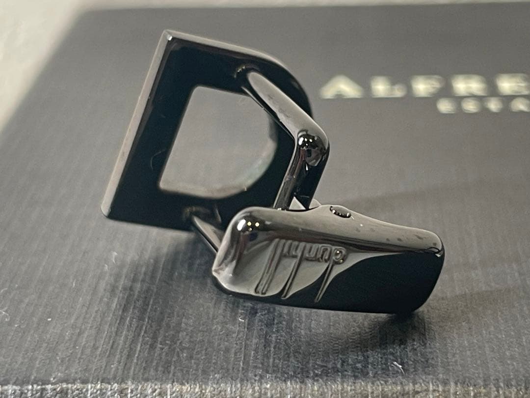 【新品未使用】dunhill Dロゴ　カフリンクス ブラック　定価79200円