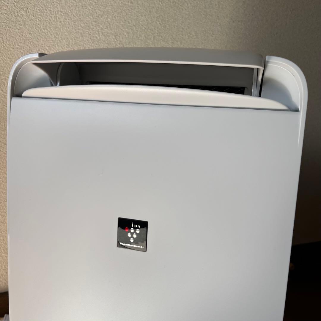 【美品】シャープ 衣類乾燥除湿機 冷風機能 CM-S100-W