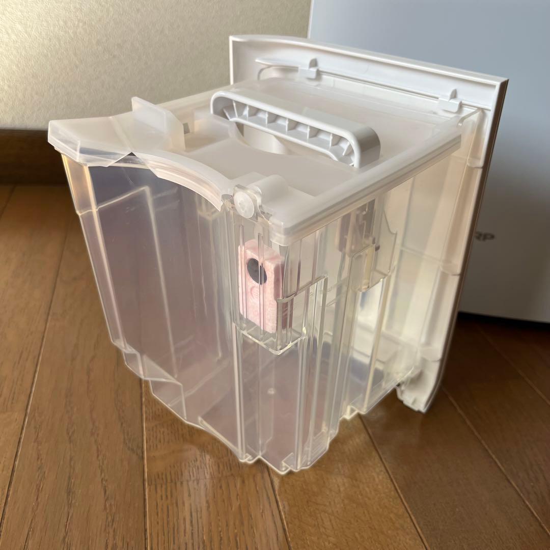 【美品】シャープ 衣類乾燥除湿機 冷風機能 CM-S100-W