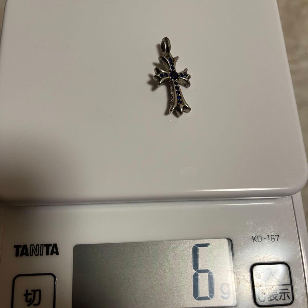 クロムハーツ　タイニーファットクロス　サファイアパヴェ