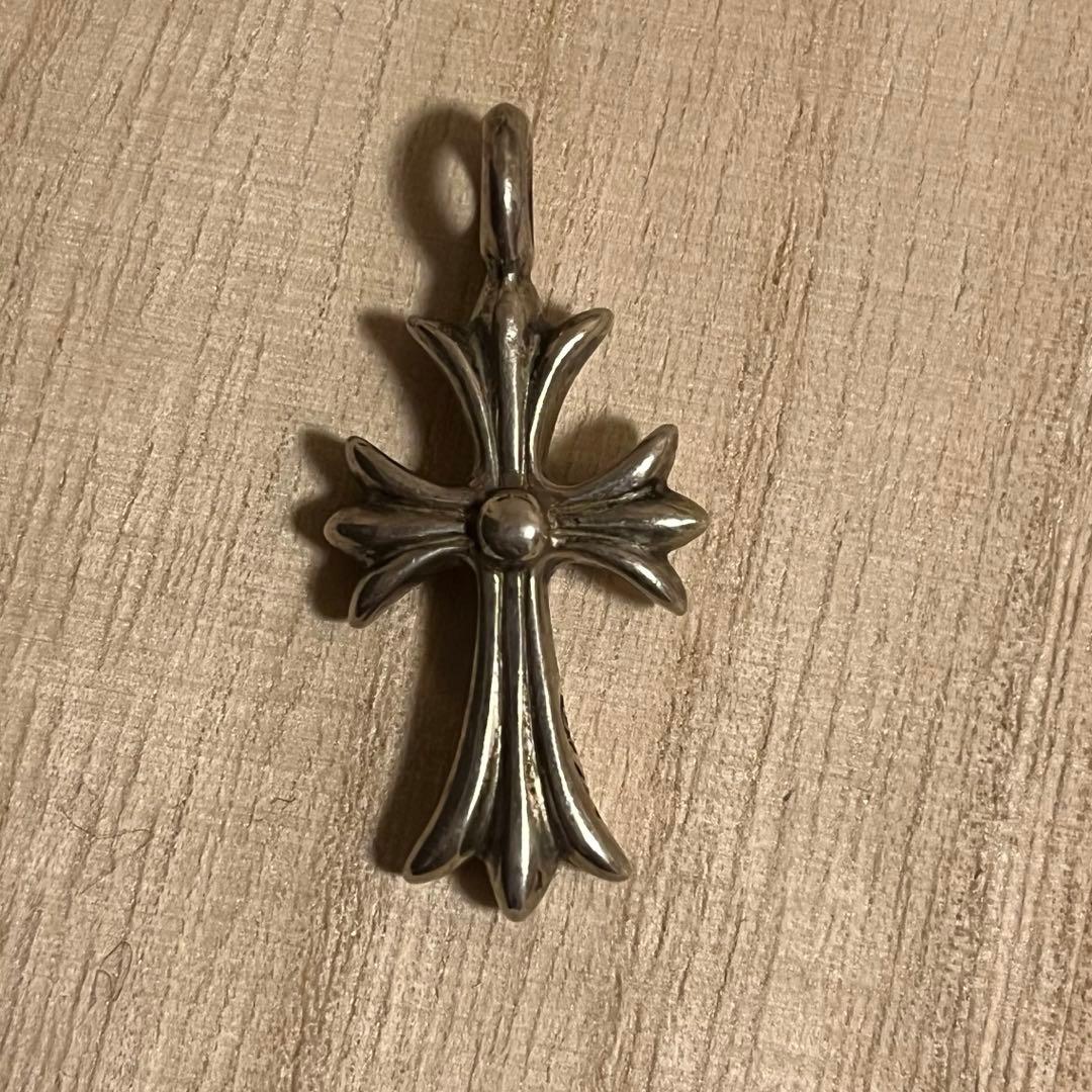 クロムハーツ　タイニーファットクロス　サファイアパヴェ