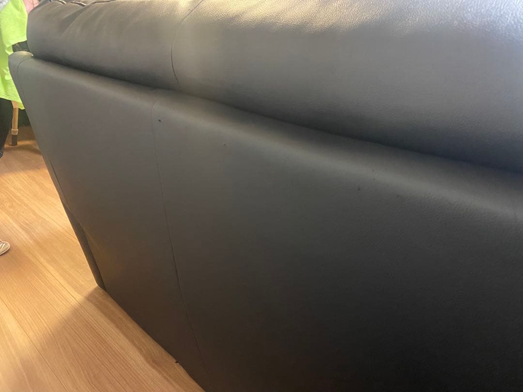 合成皮革ソファ　三人掛け　ニトリ