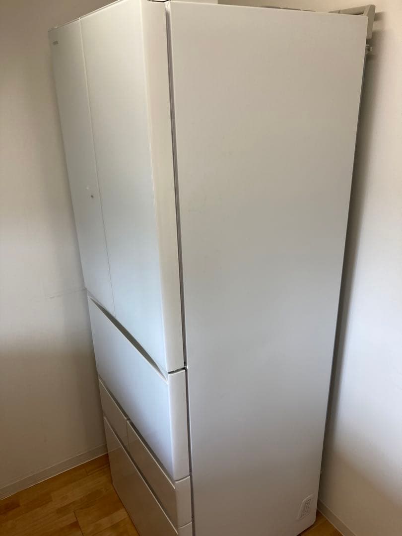 サザラー様TOSHIBA 冷蔵庫　2020年製ホワイトGR-R460FK