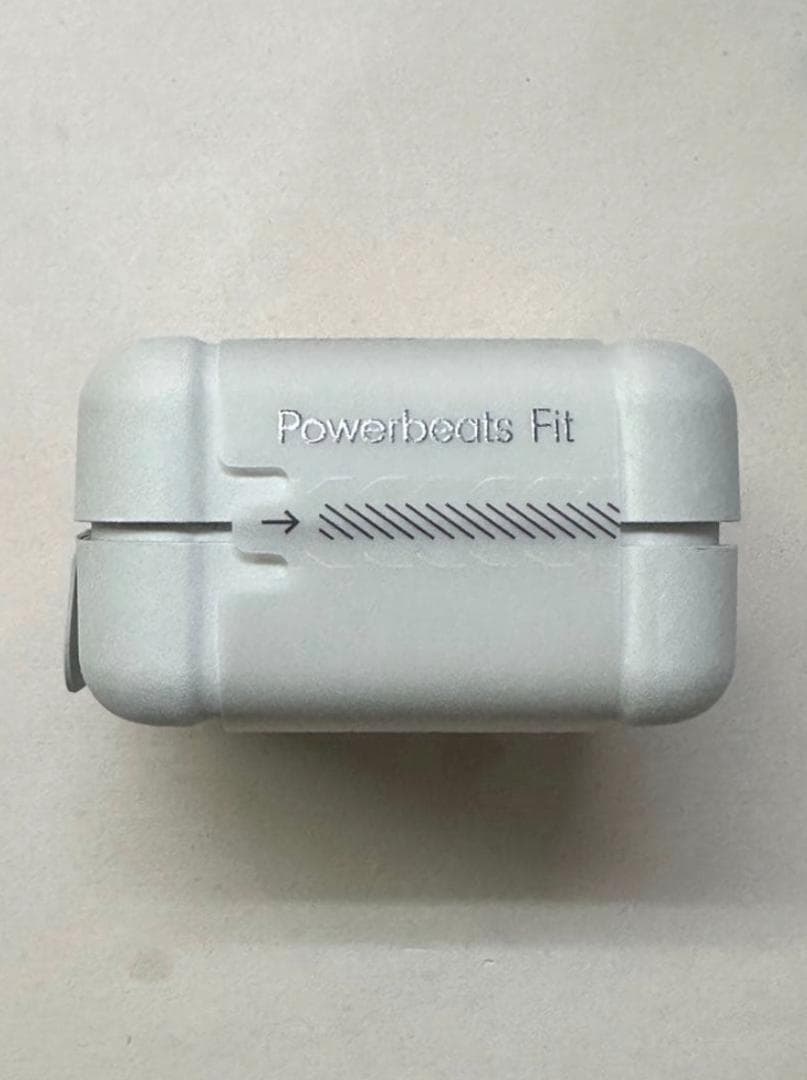 【新品未開封】PowerbeatsFit オレンジME2M4PA/A RQXNG