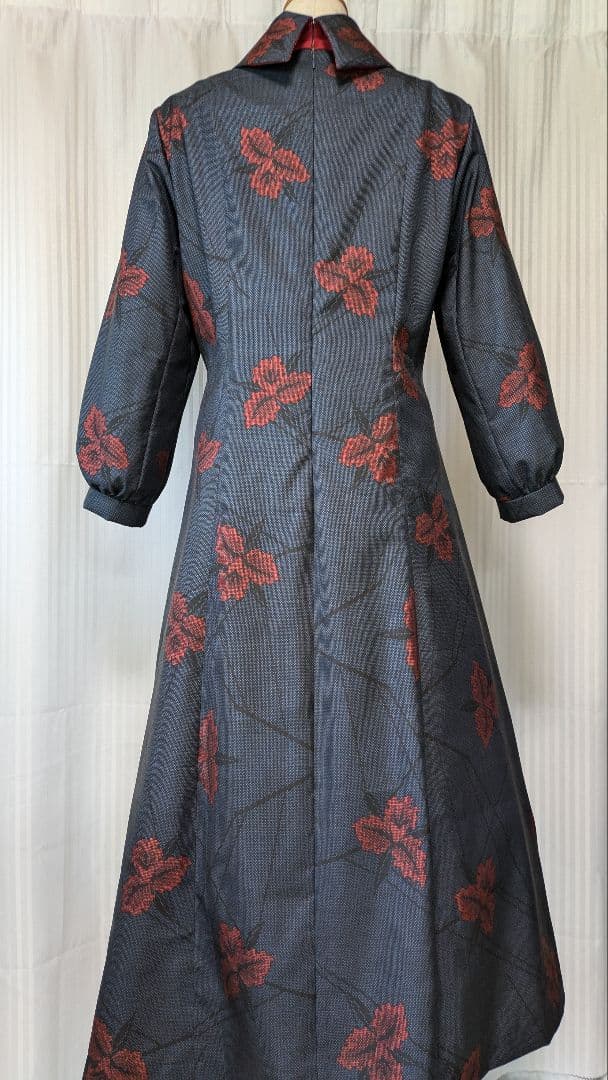 No236 大島紬着物リメイク 7マルキ　泥藍大島紬 プリンセスラインワンピ