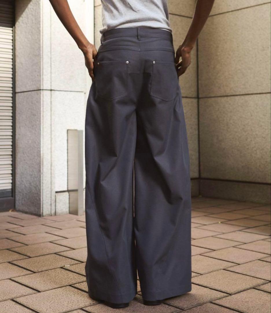 camphor wood wide baggy slacks チャコールグレー
