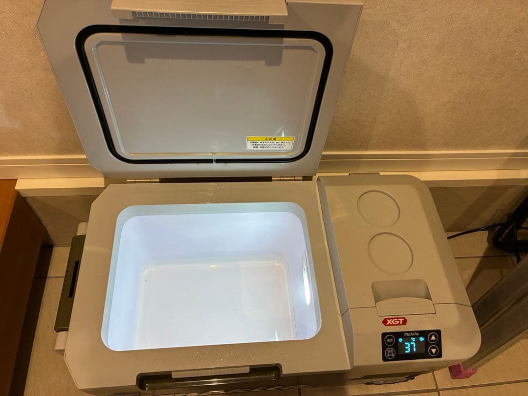makita マキタ 保冷温庫 CW001G アウトドア コードレス 冷蔵庫