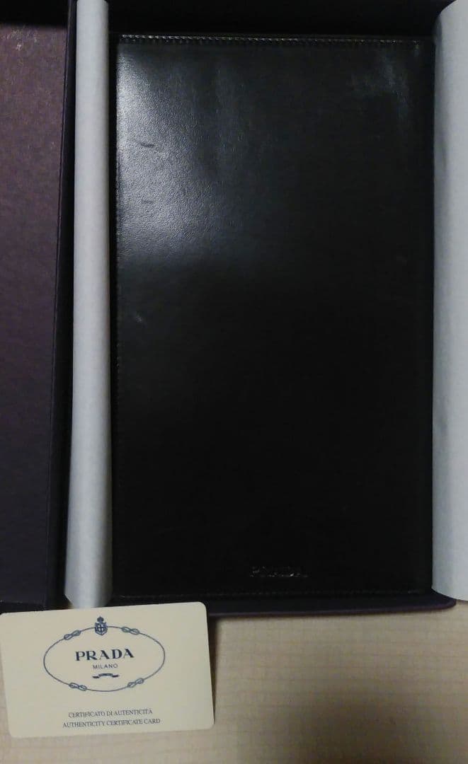 未使用品　PRADA ブラック レザー カードホルダー　名刺ファイル