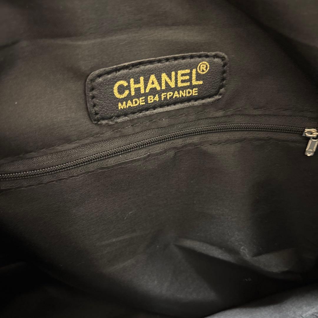 未使用　CHANEL☆トートバッグ ロゴ入りトートバッグ