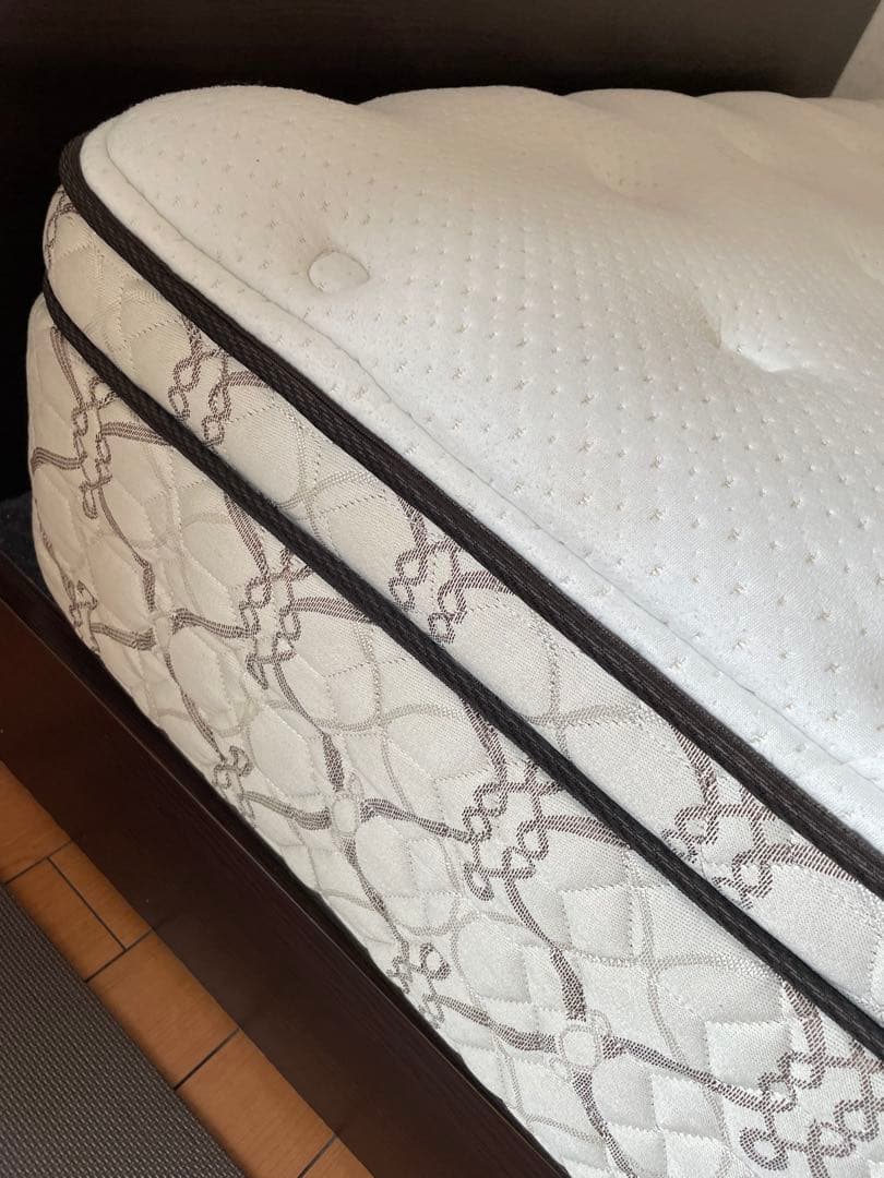 「シーリー ロンド ワイドダブルマットレス 高級モデル／送料込み　引取可能