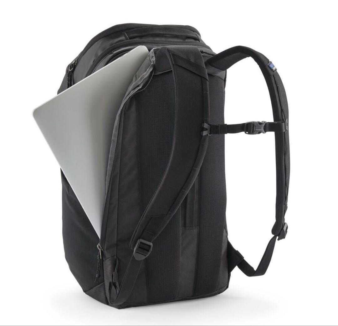 パタゴニア　ブラックホール　パック　32L 黒　新品未使用