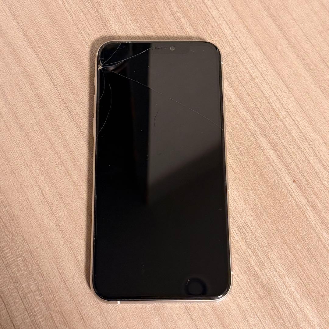 値下げ‼️Apple iPhone 11 Pro シルバー 本体