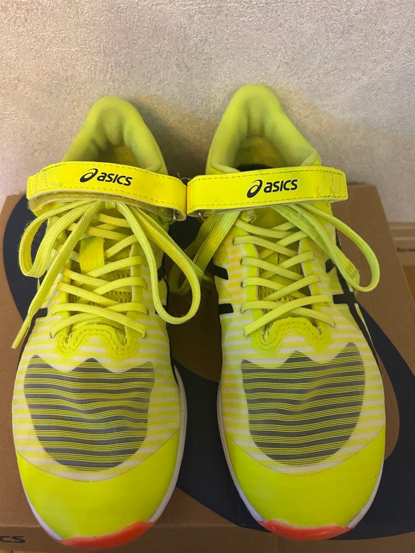 ふわふわ様　ASICS SP BLADE10 スパイクシューズ イエロー