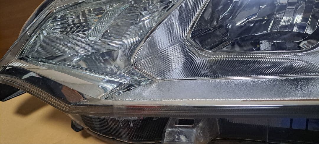 S*n様 TOYOTA カローラアクシオ 左へッドライト　koito 12-59