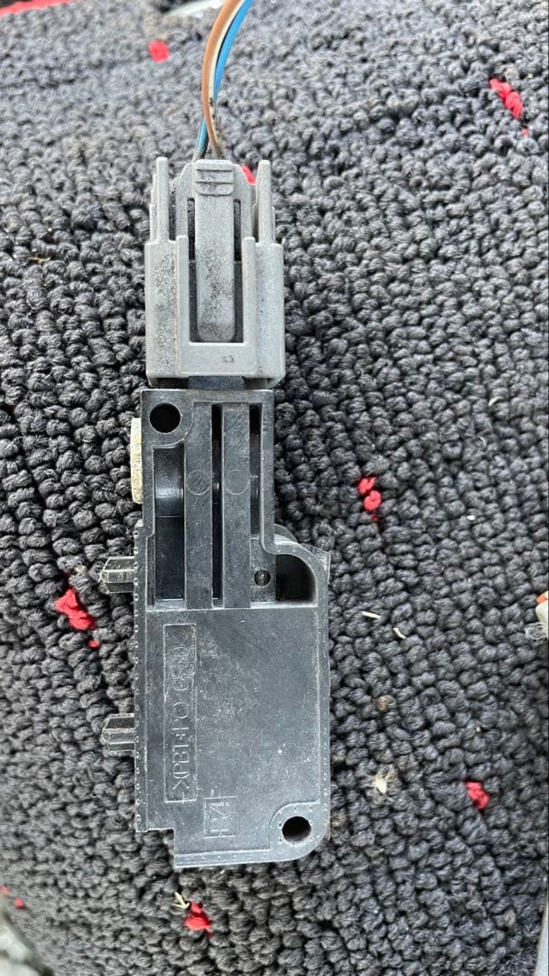 マツダRX-8 エアバッグ衝撃センサー F151-57-K1X 中古