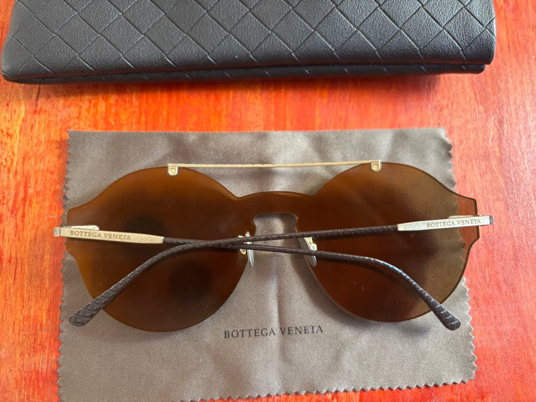 Bottega Veneta ボッテガ　ヴェネタ　サングラス　ユニセックス