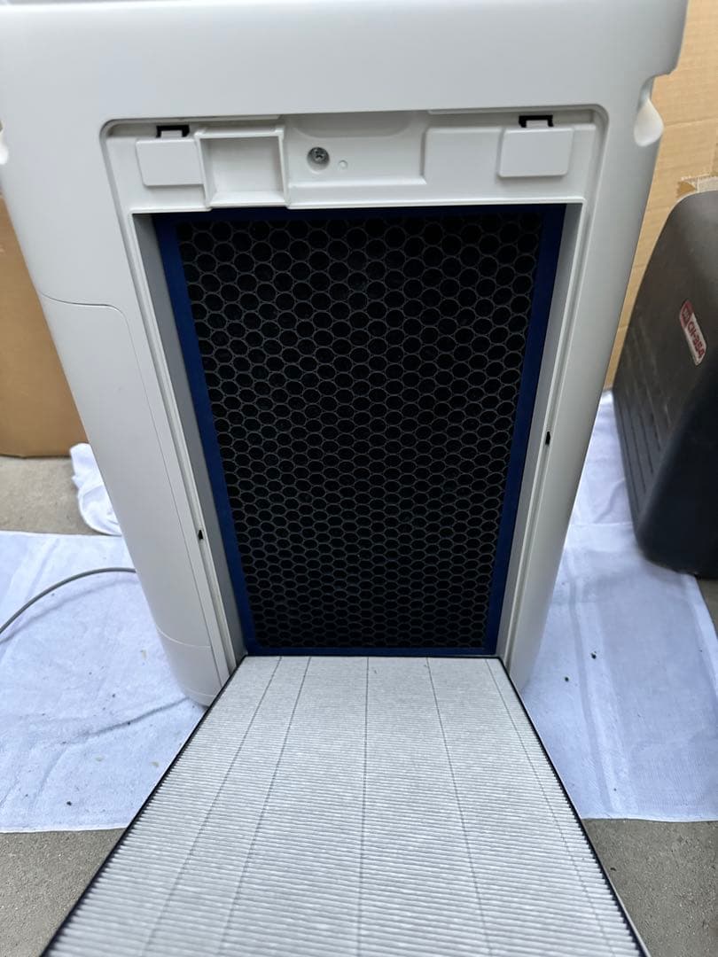 シャープ KI-PS50-W 加湿空気清浄機　2021年