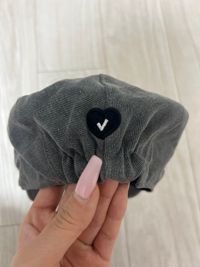 AWESOME NEEDS グレーキャスケット