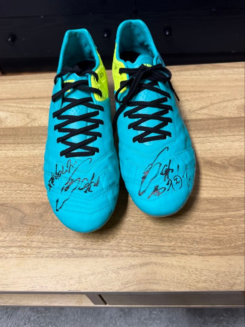 A*a様 西川周作サイン入りスパイク　ウェア