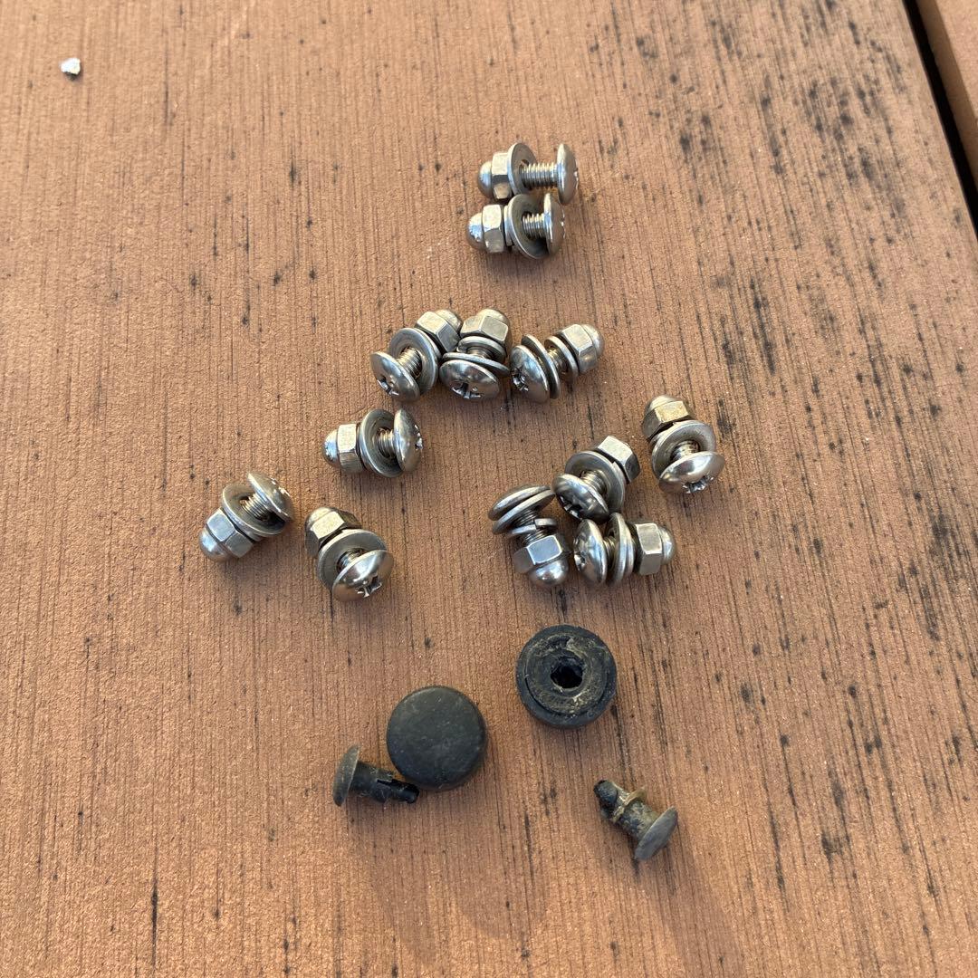 LN107 ハイラックス用 純正サイドバイザー