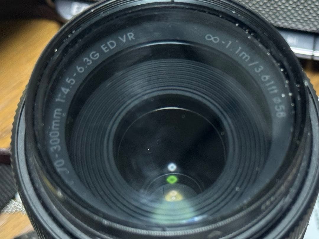 Nikon 70-300mm f/4.5-5.6G ED VR ズームレンズ