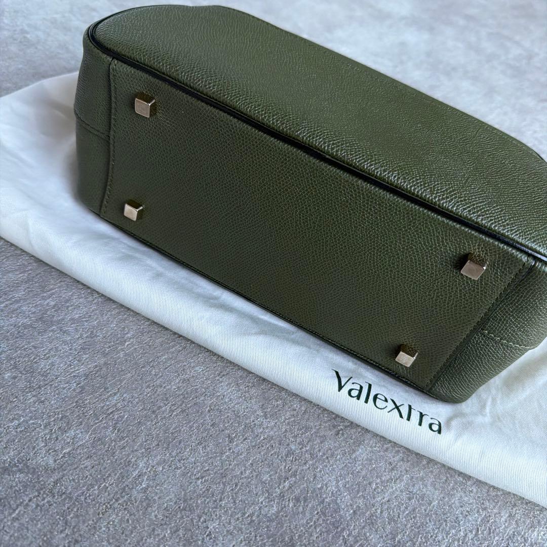 Valextraヴァレクストラ セリエエッセ ミディアム2WAYショルダーバッグ