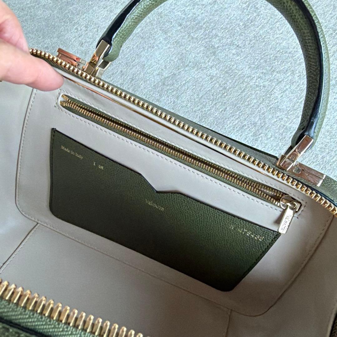 Valextraヴァレクストラ セリエエッセ ミディアム2WAYショルダーバッグ