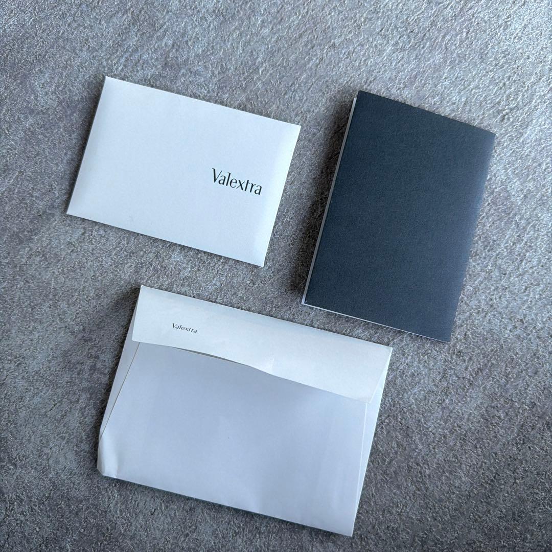 Valextraヴァレクストラ セリエエッセ ミディアム2WAYショルダーバッグ