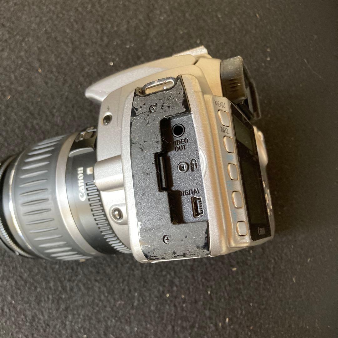 デジタルカメラ シルバー 18-55mmレンズ