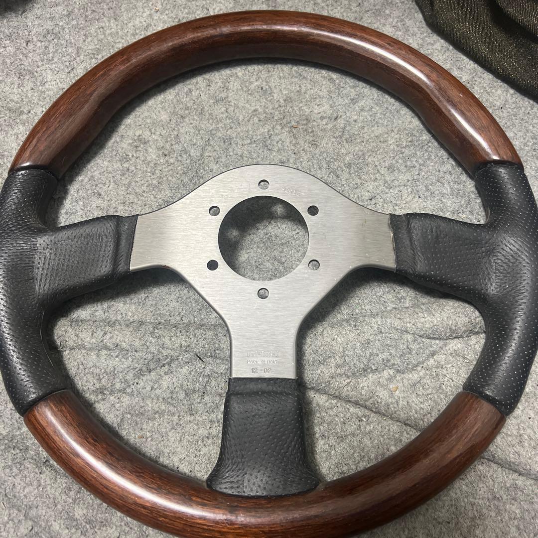 momo ステアリングホイール ウッドレザー