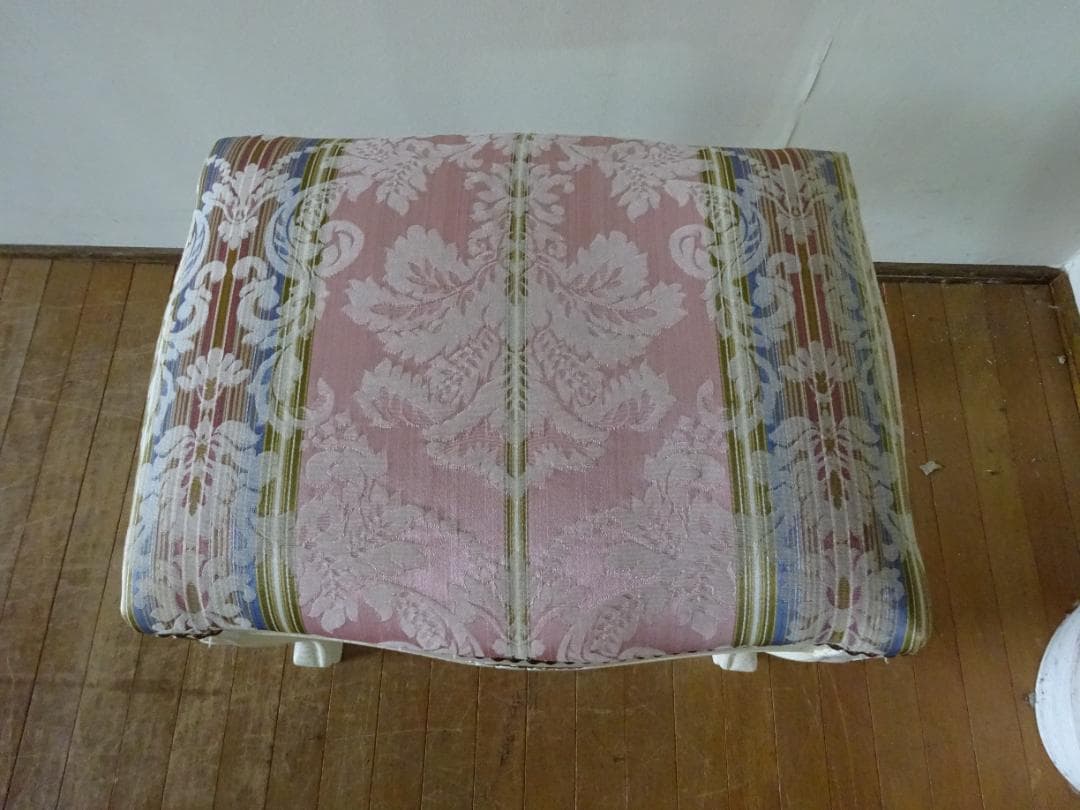 イタリア家具　ロココ調　スツール　オットマン　白家具　姫家具　美品