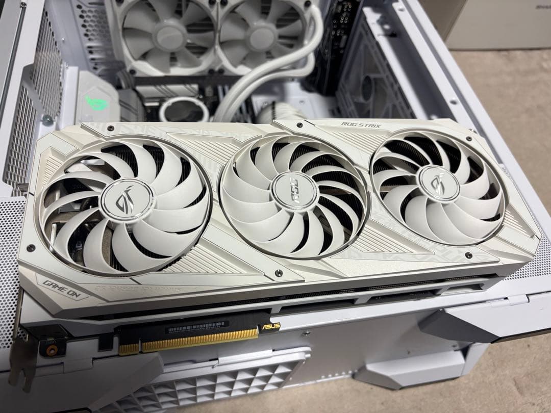 グラフィックボード・グラボ・ビデオカード ASUS ROGSTRIX GAMING OC GeForce RTX 3080