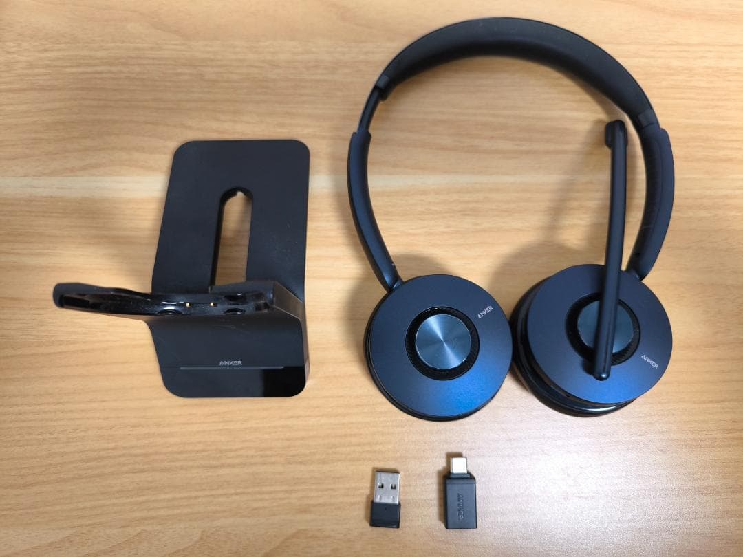 Anker PowerConf H700 　スタンド・アダプタ付き