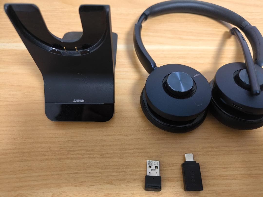 Anker PowerConf H700 　スタンド・アダプタ付き