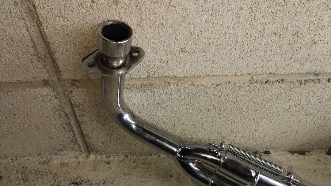 キタコマフラー