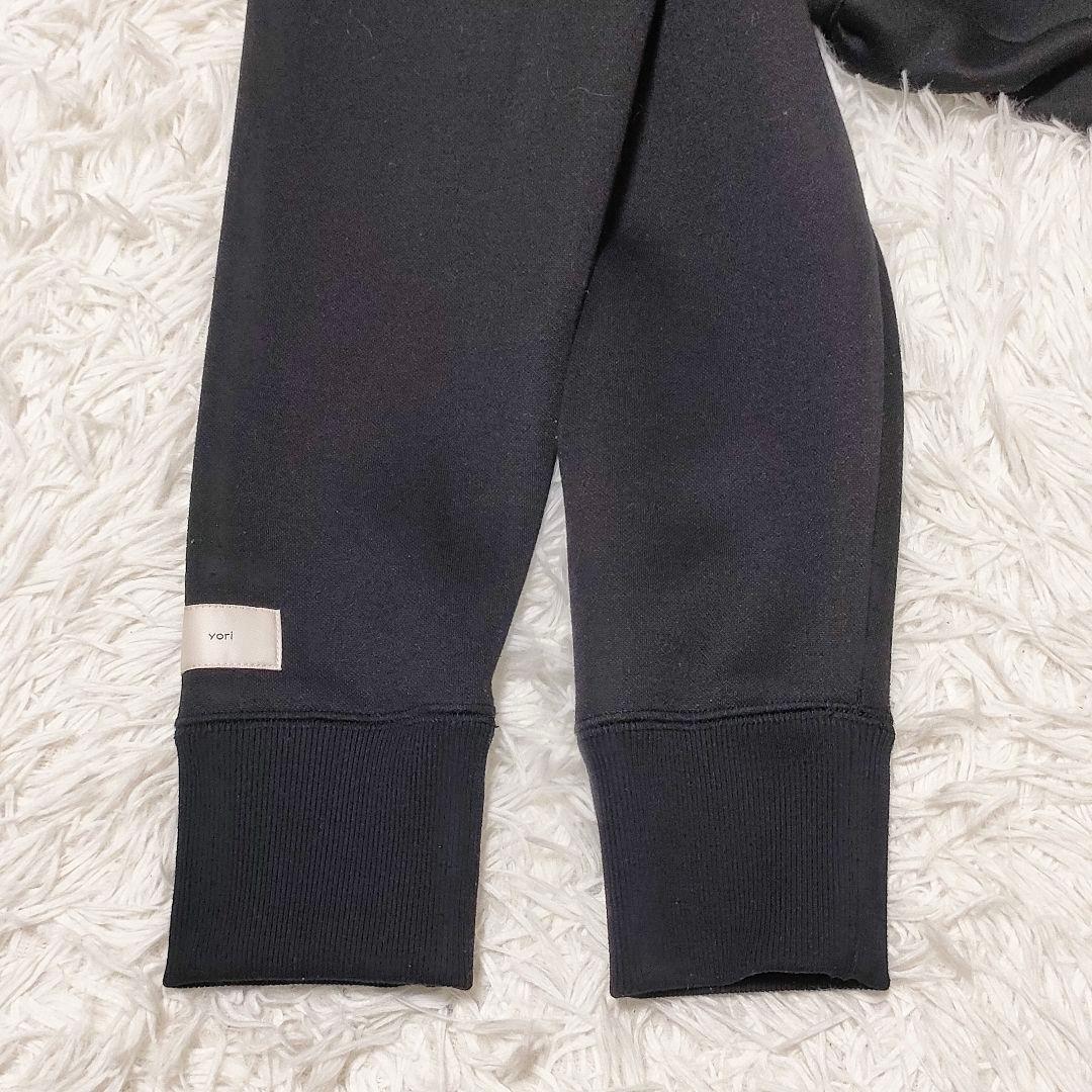 ✨️人気✨️定番✨️ ヨリ ダンボールティアードパーカー ジップアップ ブラック