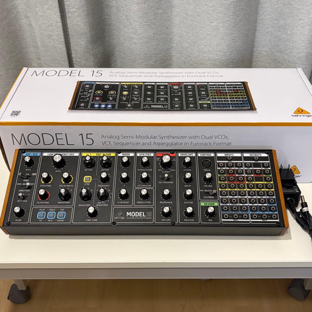 BEHRINGER ベリンガー MODEL 15 モジュラーシンセ ユーロラック
