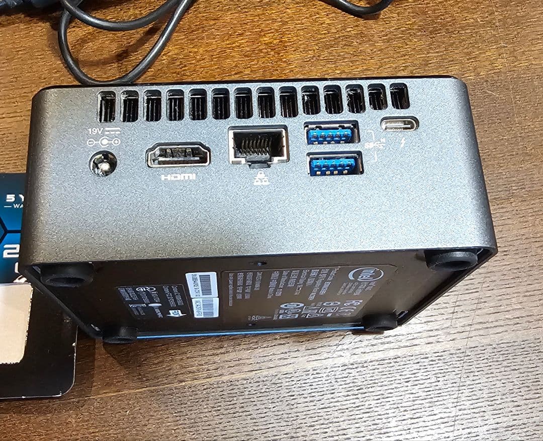 Intel NUC NUC8I5B(ROONサーバー仕様)。即ROONができる！