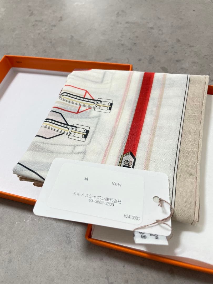 エルメス✨ハンカチ定価45000