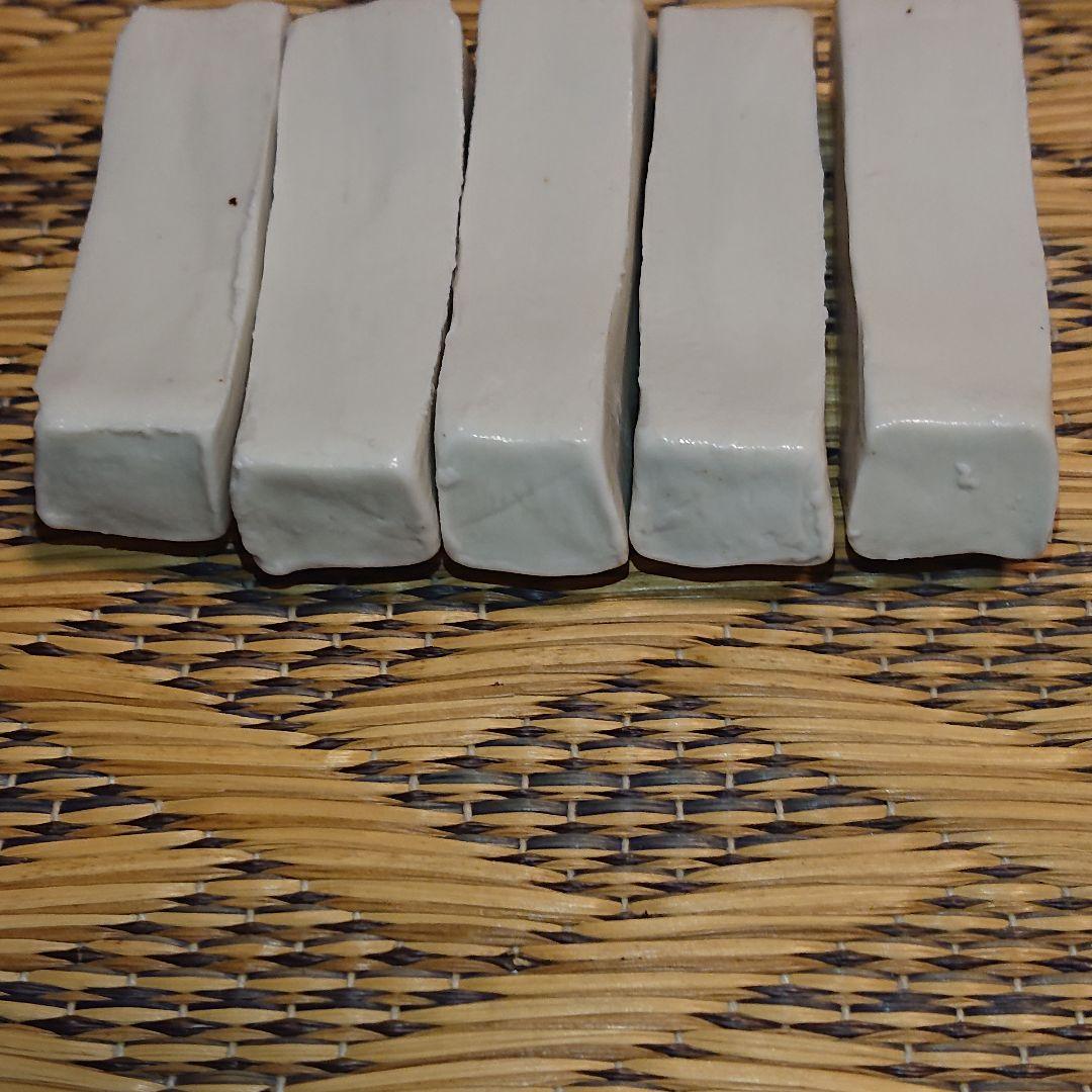 ね様のみご購入いただけます。　黒田泰蔵　箸置　白磁