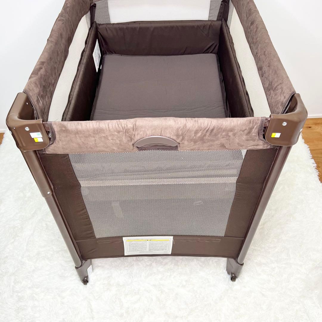 美品 Aprica ココネル エアー プラス ベビーベッド ブラウン 折りたたみ