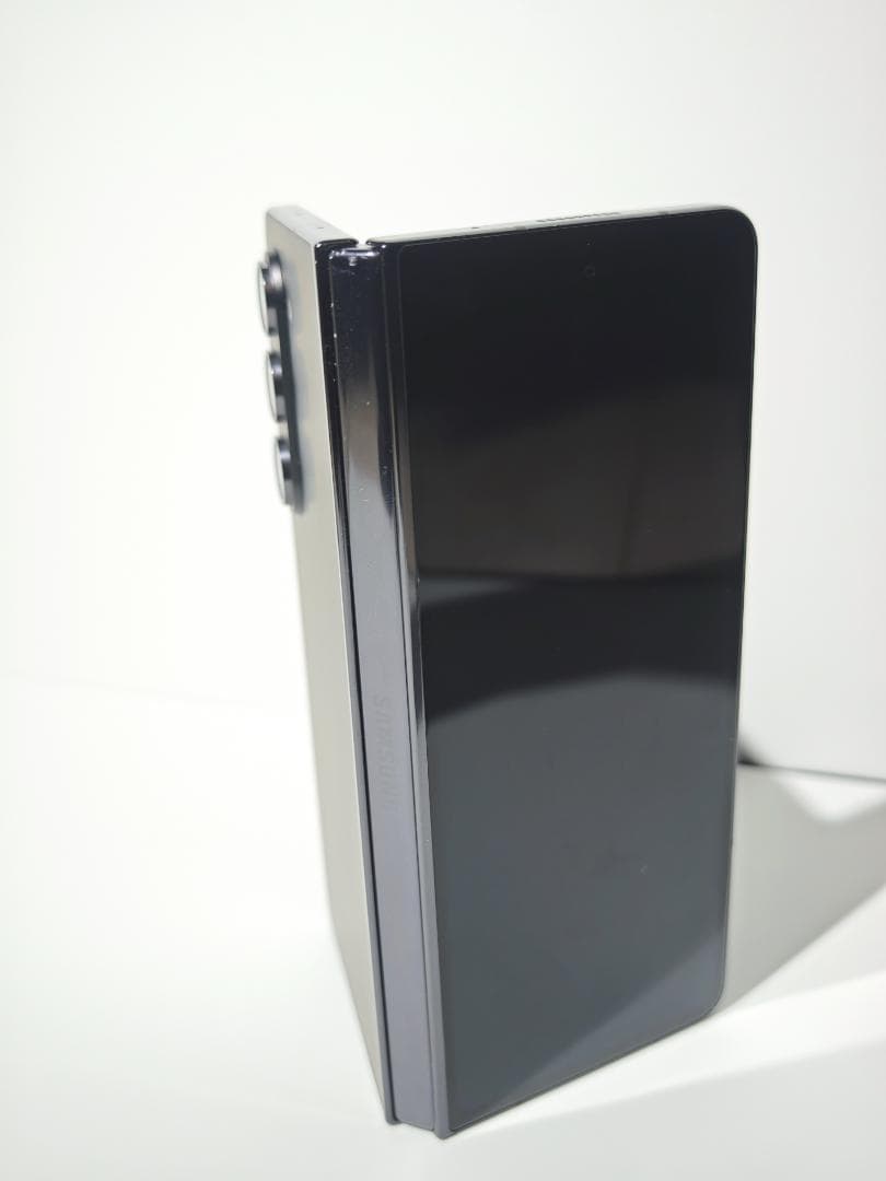 フィルム・ケース付│Galaxy Z Fold5 256GB auSIMフリー