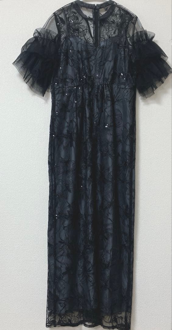 美品　人気　ニアナ　スパンコール刺繍レースドレス キーホールネック　ブラック　Ｌ